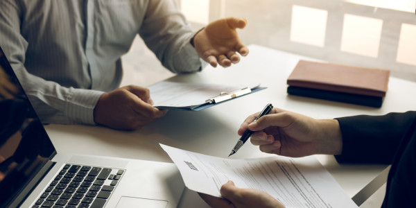 Financiación Hipotecaria para Empresas y Particulares · Acompañamiento hasta la firma