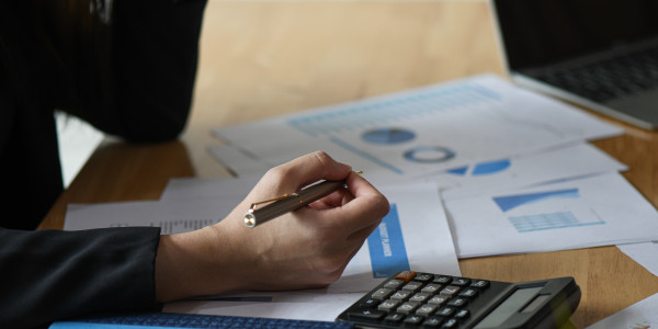 Financiación Hipotecaria para Empresas y Particulares · Negociación con departamentos de riesgos corporativos